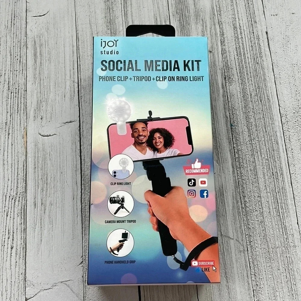 iJOY NWT Social Media Kit (Phone Clip + Tripod + Clip on Ring Light)